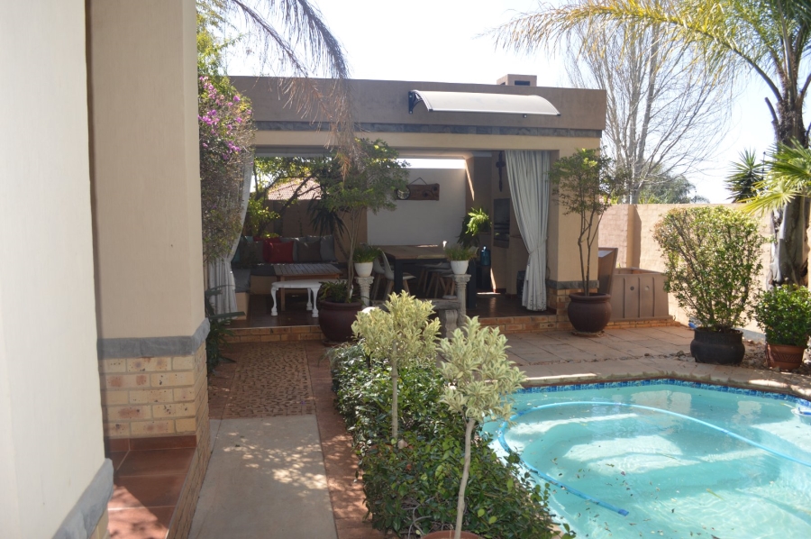 4 Bedroom Property for Sale in Doringkruin North West